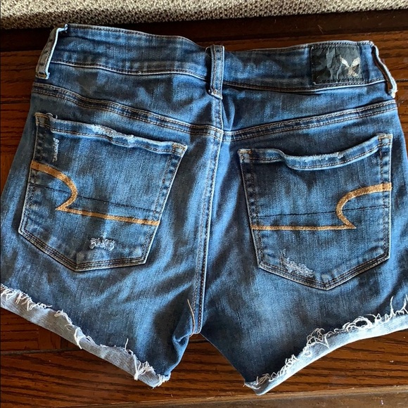 American Eagle Hi-Rise Shortie - Picture 2 of 3